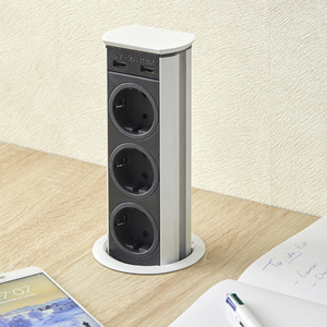 SFL   BRICK WH 3x220, 2 USB (A9505)